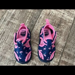 Osh Kosh bgosh - machine washable girls water shoes
